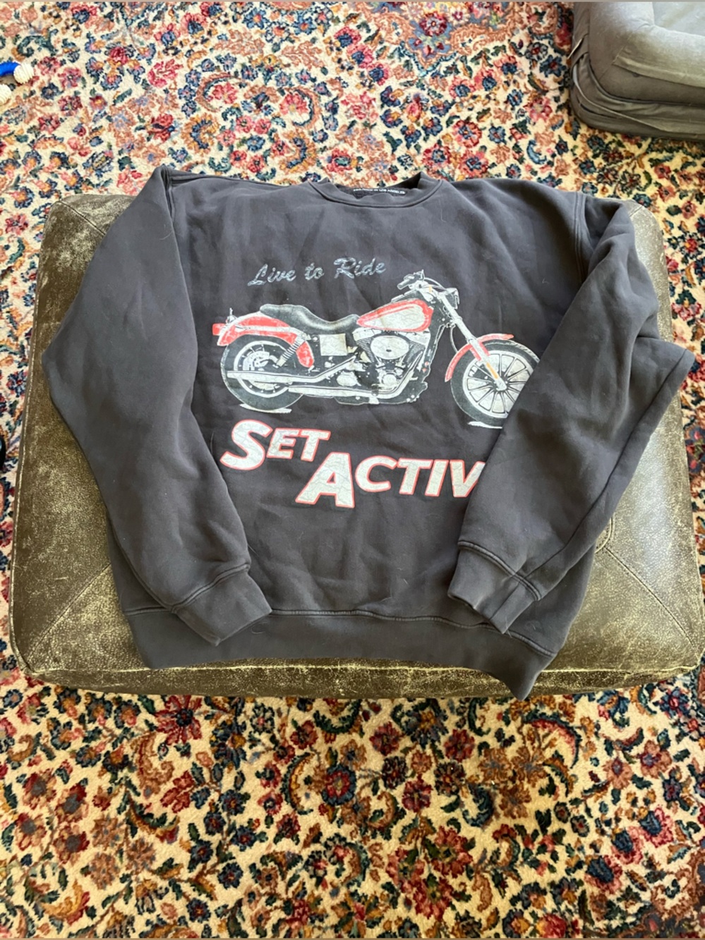 SET ACTIVE Crewneck Sweatshirt